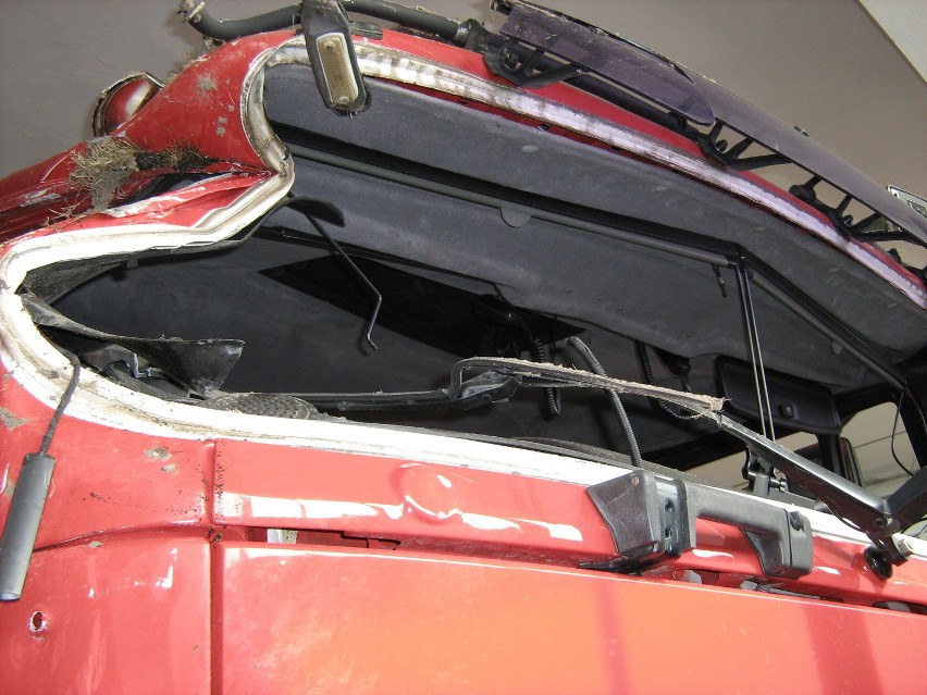 Wypadek strażaków z OSP Kalwaria Zebrzydowska. Samochód dachował, część pasażerów pijana [ZDJĘCIA]