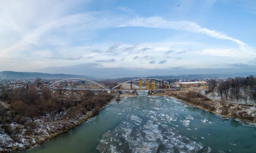 Nowy most heleński w budowie. Zobacz zdjęcia z lotu ptaka