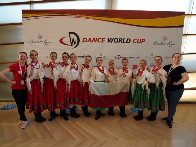 Folkowy zespół zdobył drugie miejsce w Dance World Cup