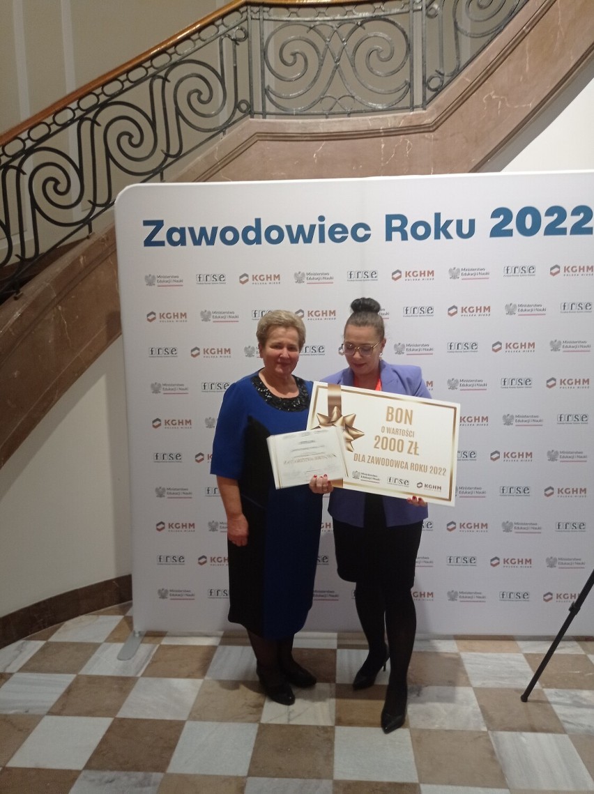 Katarzyna Hryciuk i Dorota Wrzesińska z nauczycielskim tytułem zawodowiec roku 2022 w regionie konińskim