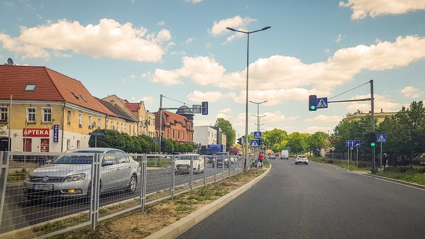 Leszno. Aleje Jana Pawła II już w całości przejezdne. Czeka nas jeszcze malowanie [ZDJĘCIA]