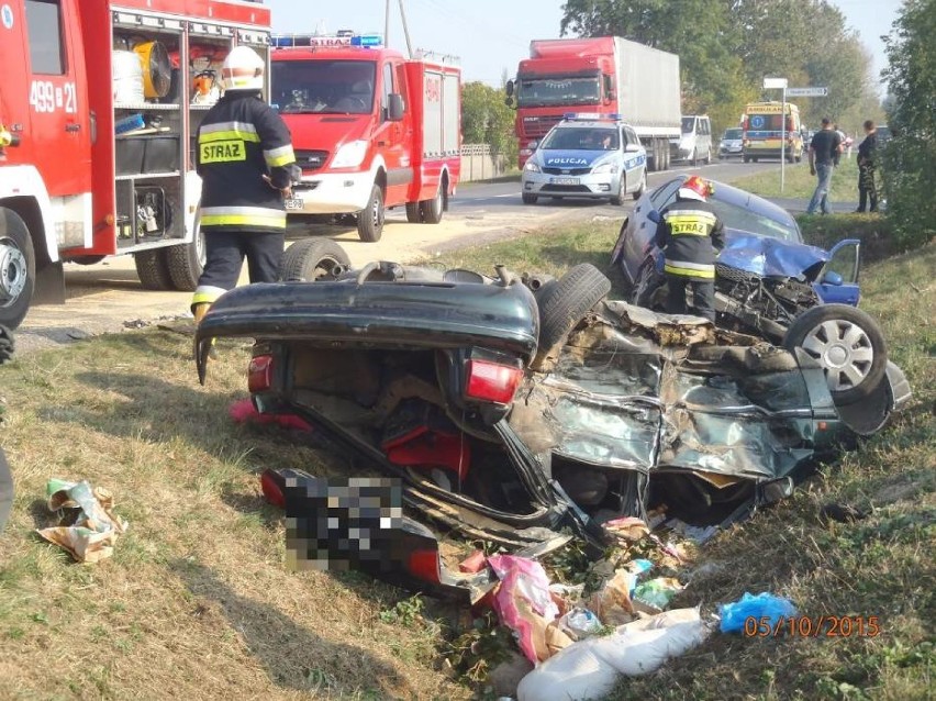 W miejscowości Staniew doszło do zderzenia dwóch samochodów...