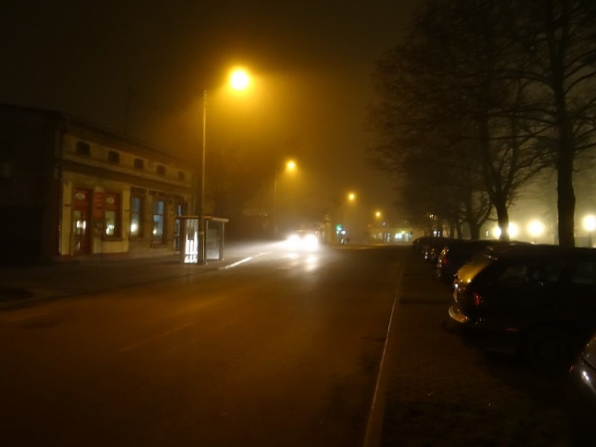 Ostrzeżenie przed mgłami w nocy z niedzieli na poniedziałek w Zduńskiej Woli