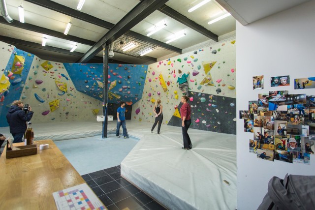 Ścianka wspinaczkowa Obiekto. Tak wygląda bouldering na Pradze