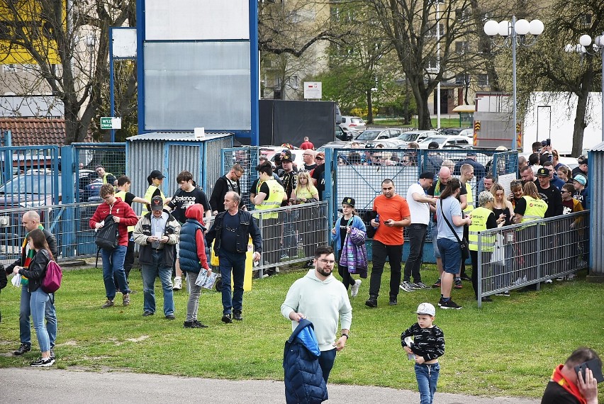 Porażka żużlowców Enea Polonii Piła na inaugurację sezonu na torze przy ul. Bydgoskiej. Zobaczcie zdjęcia