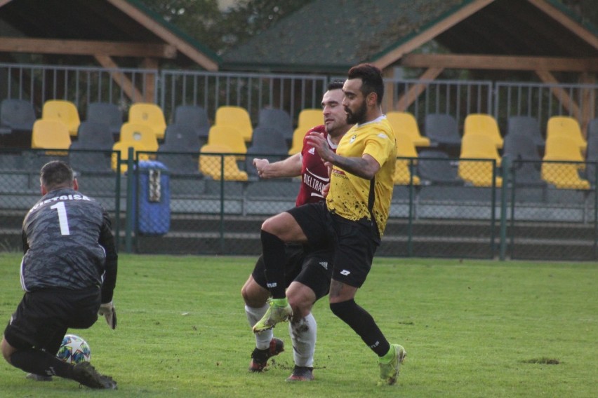 V liga. Pomezania Malbork z kompletem punktów w Skarszewach. Padło aż siedem bramek