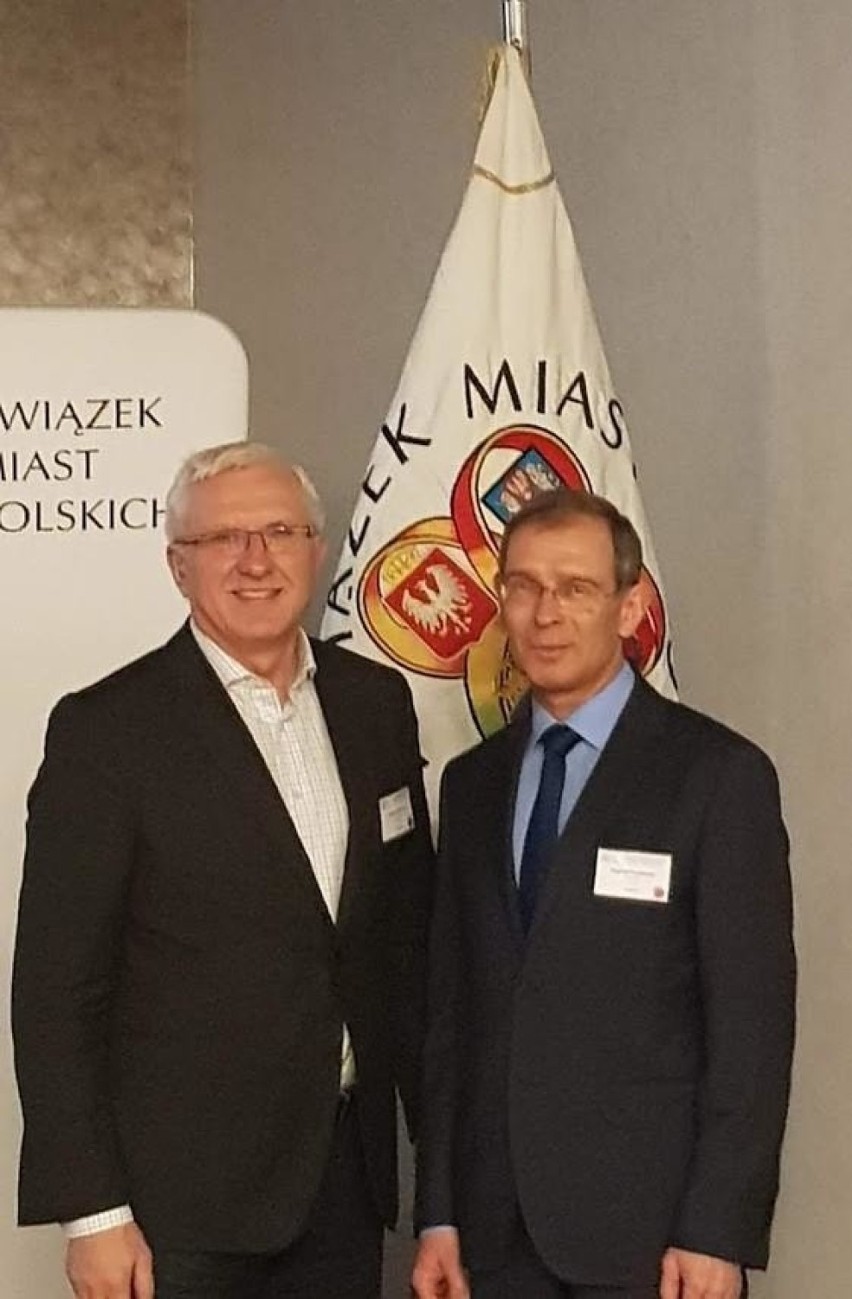 Wadim Tyszkiewicz zdjęciu z prezydentem Gliwic, Zygmuntem...