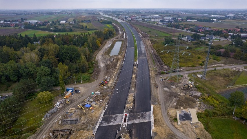 Budowa trasy S7 pod Warszawą. Odcinek Lesznowola - Tarczyn Północ. Kiedy gotowa będzie "wylotówka" z miasta? 