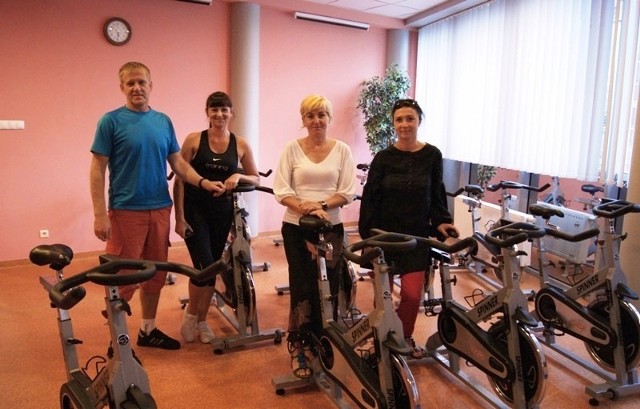 Podpis pod zdjęciem: Ekipa Studia Rekreacji nr 2. Od lewej: Grzegorz, Iwona, Ania i Jola.