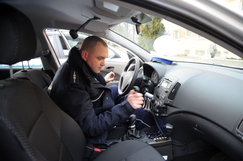 Policja w Słupsku: Cztery nowe radiowozy dzięki wsparciu lokalnego samorządu [ZDJĘCIA]