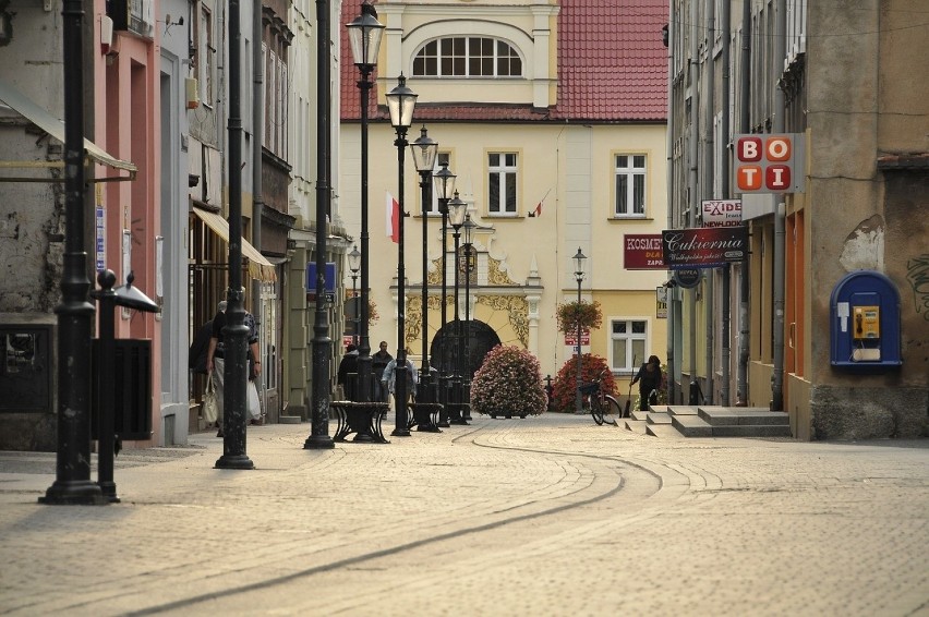 W Polsce najbogatszym miastem jest Warszawa, gdzie dochód na...