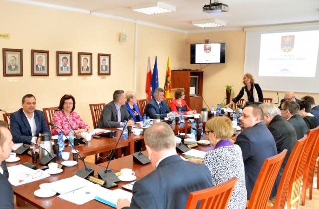 Rada Powiatu w Lipnie wprowadziła podczas sesji 5 marca środki na kolejne zadania w powiecie