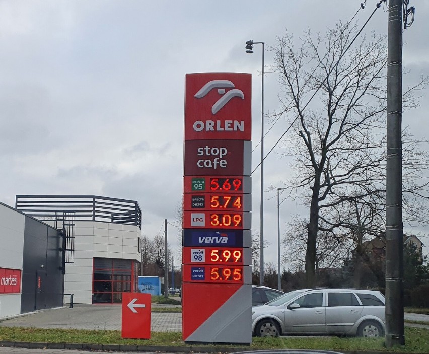 Ceny paliw  w Lesznie 20.12.2021