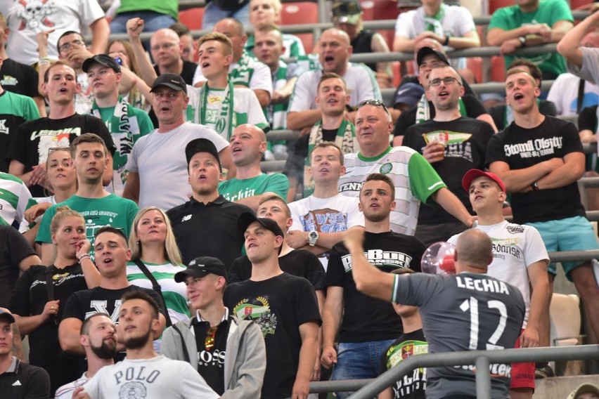 Legia Warszawa - Lechia Gdańsk. Kibice biało-zielonych wspierali drużynę w stolicy [zdjęcia]