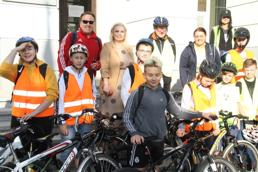 Rajd rowerowy dla uczniów z okazji Dnia bez samochodu w Tomaszowie Mazowieckim [ZDJĘCIA]