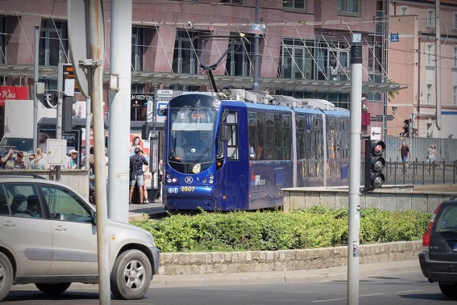 Tramwaje moderus beta na ulicach Wrocławia. Niemal identyczne kupuje Grudziądz