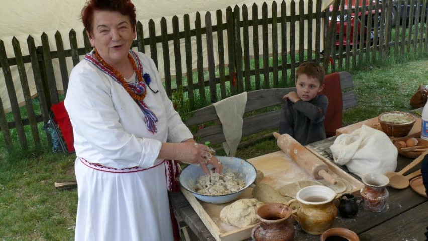 Skansen w Osieku nad Notecią. Tłumy ludzi spędziły tu pierwszy dzień majówki! [ZDJĘCIA]