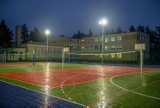 Są kolejne nowe boiska w gminie Kluczbork. Pogramy tu w piłkę ręczną, koszykówkę, siatkówkę a nawet w tenisa [zdjęcia]