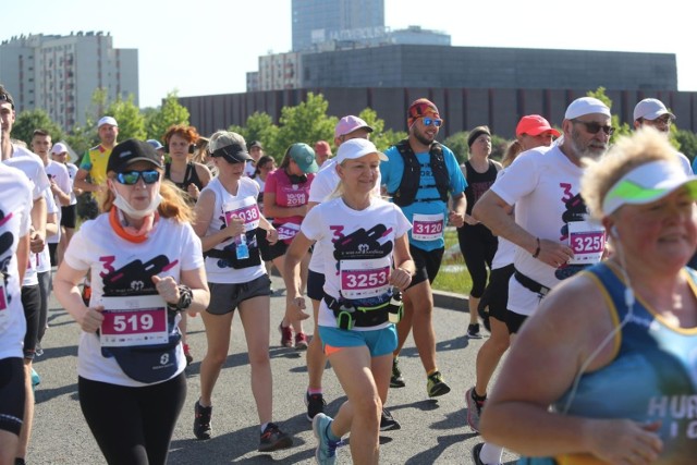 Wizz Air Katowice Half Marathon zgromadził na starcie wielu biegaczy

Zobacz kolejne zdjęcia. Przesuwaj zdjęcia w prawo - naciśnij strzałkę lub przycisk NASTĘPNE