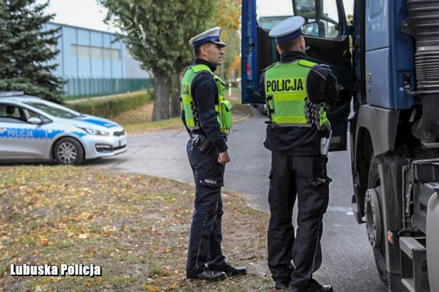 Kierowca ciężarówki został zatrzymany przez policję w okolicach Krosna Odrzańskiego.