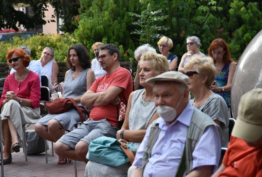 Festiwal Stolica Języka Polskiego w Szczebrzeszynie. Dzień Zamojski: Spotkanie z Jarosławem Gajewskim i Józefem Fertem [ZDJĘCIA]