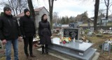Na cmentarzu w Brzeszczach odnowione zostały nagrobki więźniów obozów koncentracyjnych i ludzi niosących pomoc osadzonym za drutami ZDJĘCIA