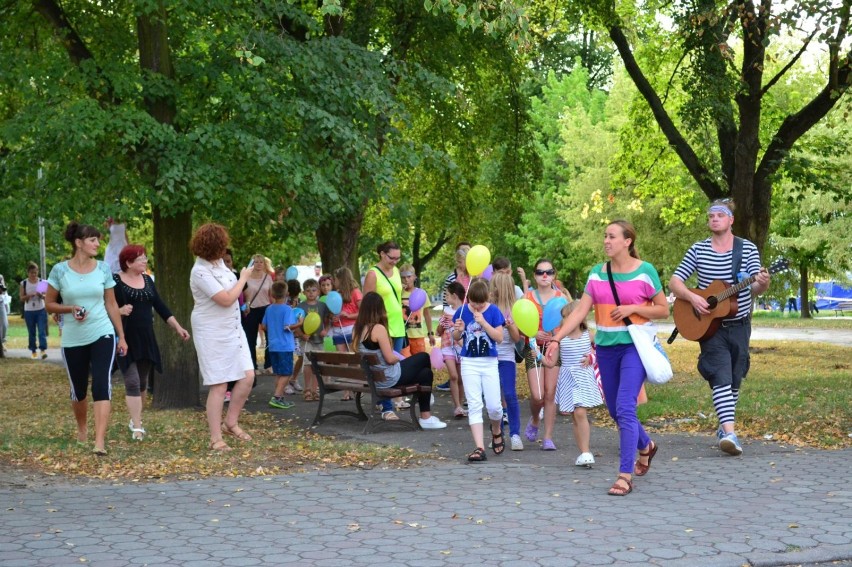 Teatr Pinokio w Kwidzynie. Dziecięca parada ulicami miasta i koncert [ZDJĘCIA]