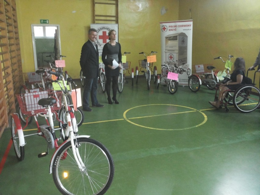 PCK w Radomsku rozdaje rowerki rehabilitacyjne