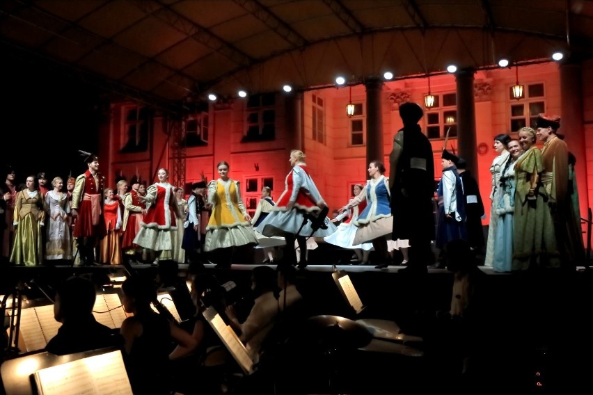 Teatr Muzyczny wystawi "Straszny dwór" na scenie operowej w CSK