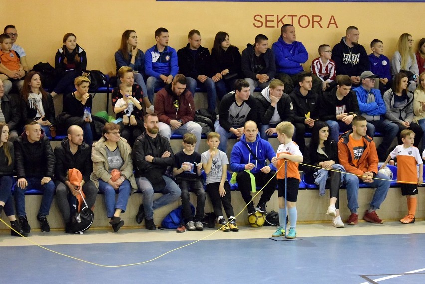 II liga futsalu: W meczu o awans do I ligi BestDrive Futsal Piła pewnie pokonał Suprę Kwidzyn. Zobaczcie zdjęcia z tego meczu