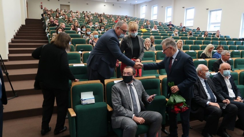 Inauguracja roku akademickiego 2021/2022 w Wyższej Szkole Humanistycznej w Lesznie