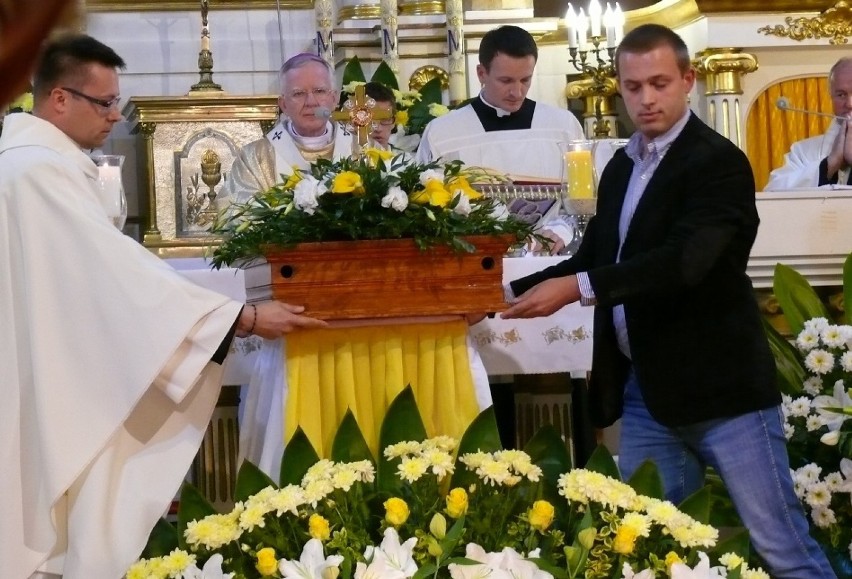 Relikwie Jana Pawła II w Bełchatowie