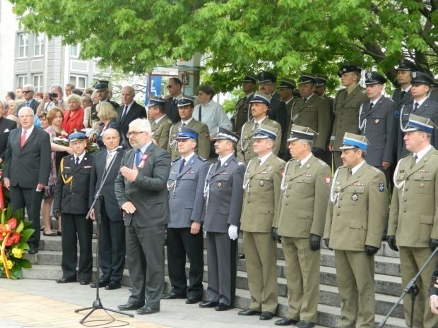 Wrocław: Obchody 221. rocznicy uchwalenia Konstytucji 3 maja (ZDJĘCIA)