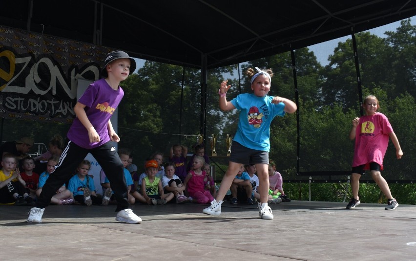 Ogólnofajny Festiwal Tańca na Wyspie - czyli młodzi tancerze Studia Tańca Beezone podsumowali sezon