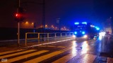 Wypadek w Zabrzu. Samochód potrącił 15-latkę na pasach. Wybiegała zza autobusu, na czerwonym