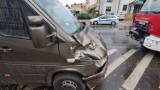 Wypadek na Skłodowskiej-Curie w Piotrkowie. Bus wiozący dzieci zderzył się z ciężarówką, 19.10.2022 - ZDJĘCIA