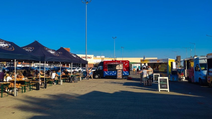 Gniezno. Święto smaków w mieście! Food Truck Festival przed Galerią Gniezno [FOTO]