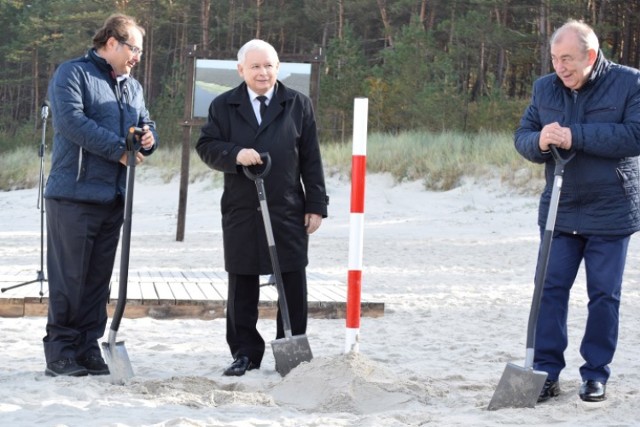 Mierzeja Wiślana. Jarosław Kaczyński w miejscu przekopu, w Nowym Świecie