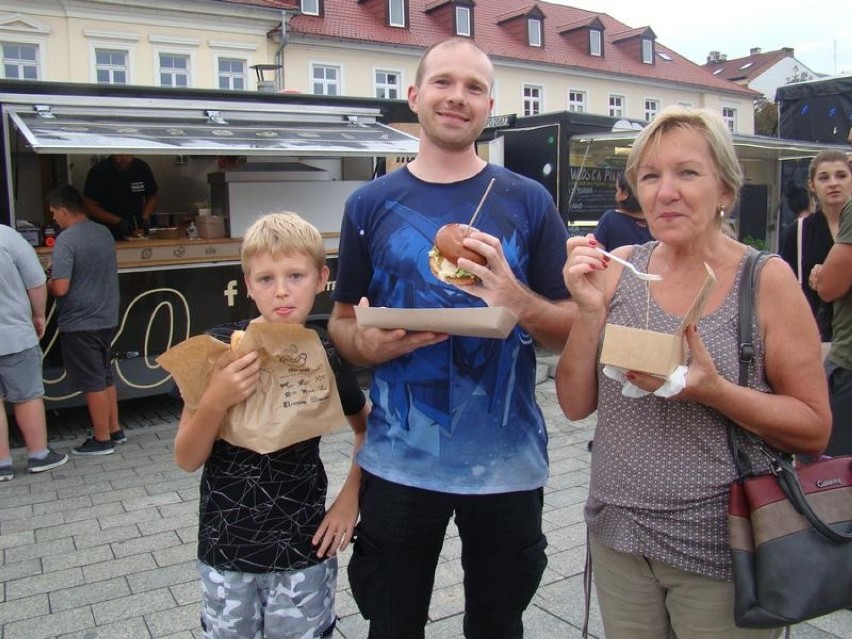 Oświęcim. Festiwal Food Trucków na Rynku Głównym [ZDJĘCIA]