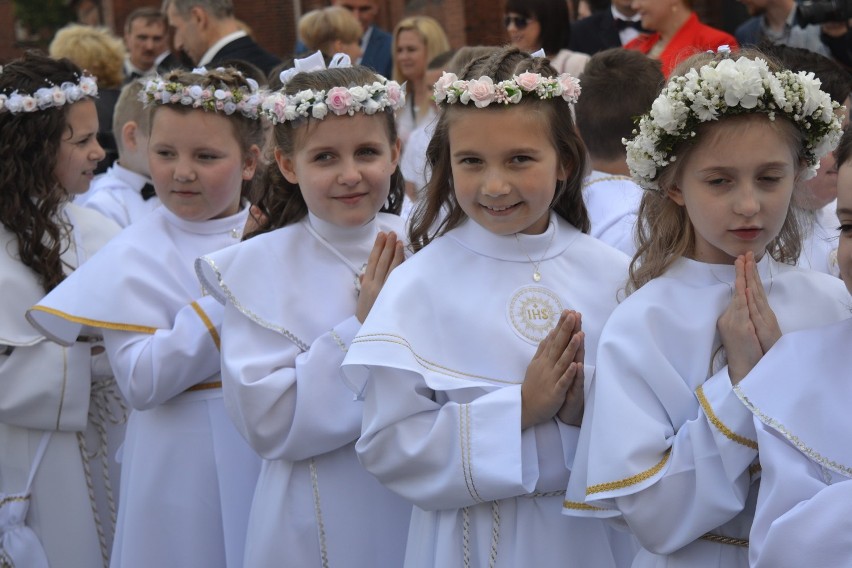 Pierwsza Komunia Święta dzieci z parafii Konkatedralnej pw. św. Stanisława Biskupa Męczennika w Ostrowie Wielkopolskim