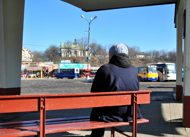 Policjanci i strażnicy nocą policzyli bezdomnych w Lublinie