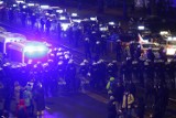 Wielotysięczny tłum ''Marszu na Warszawę'' ruszył w kierunku Żoliborza. Domu prezesa PiS pilnuje kilkadziesiąt radiowozów