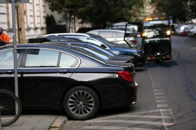 Ruszają zmiany w organizacji ruchu w strefie płatnego parkowania