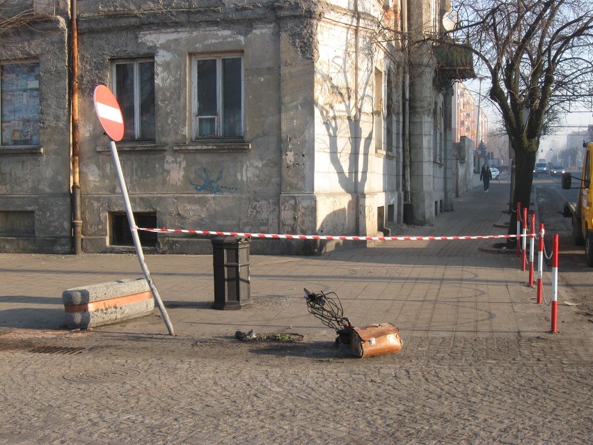 Pijany ściął latarnię na ulicy Królewskiej w Kutnie
