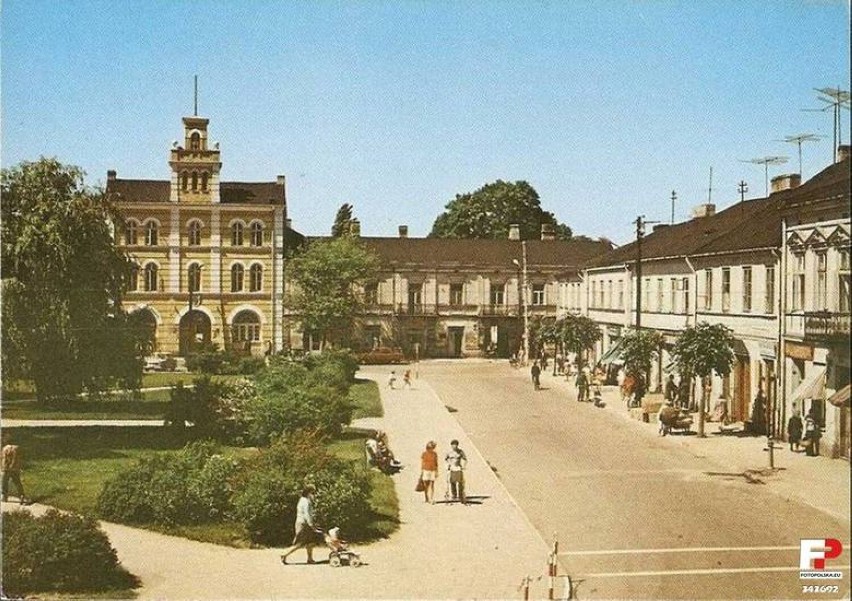 Rynek w Skierniewicach  lata 70-80. XX wieku
