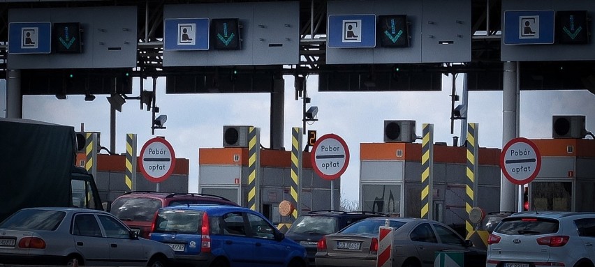 Coraz większy korek na A4. Kierowcy, unikajcie autostrady!