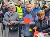 Protest przed Zarządem Lokali Miejskich w Łodzi: "Chcemy dyrektora, a nie dyktatora"