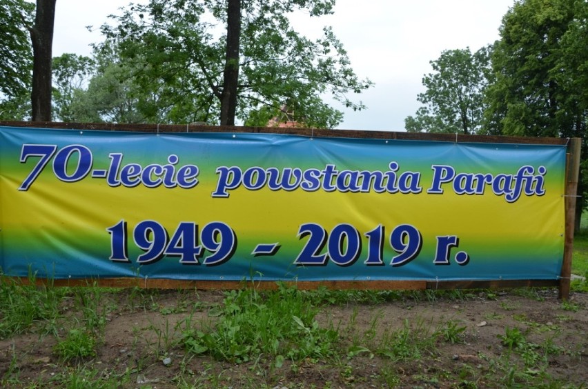Jubileusz 70 - lecia erygowania parafii w Jazowej - uroczysta msza i Piknik Rodzinny