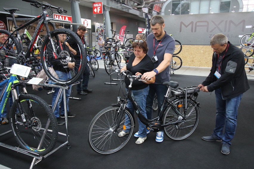Targi rowerowe Kielce Bike-Expo. Pokazy freestyle na zakończenie imprezy [WIDEO, zdjęcia]