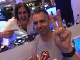 Muzotok Ekstra: Polski DJ Mr. Root pracuje z najlepszymi w branży. Wspiera go znana aktorka Monika Jarosińska, prywatnie to żona "Korzenia"